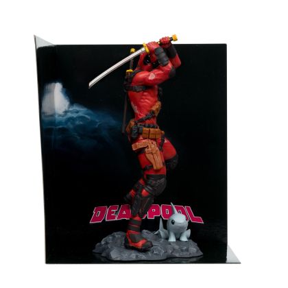 Marvel Deadpool 1:10th Scale Collectible Figure with Scene (Deadpool #1) McFarlane