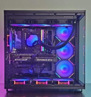 Ryzen 7-9800X3D/RTX 5070Ti 16GB/SSD 1TB/RAM 32GB/B850 Wi-Fi/ Геймърски компютър DarkReaper D9