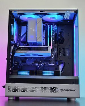 Ryzen 7-7700/ RTX 5060/ SSD 1TB/ RAM 32GB/ Дигитален Охладител/ Геймърски компютър - Aorora S6
