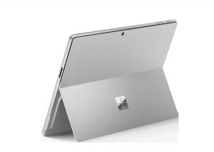 Лаптоп Microsoft Surface Pro 11 C10/16/512/LCD Con 13", 2880 x 1920, Windows 11 Home, EMEA, COPILOT+ PC, Snapdragon X Plus, Platinum+Kaspersky Safe Kids 1-User 1 year Base License Pack