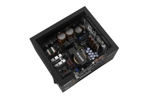 liniște! DARK POWER 13 750W, 80 PLUS Eficiență Titan (până la 95,8%), ATX 3.0, ventilator fără cadru Silent Wings, CM