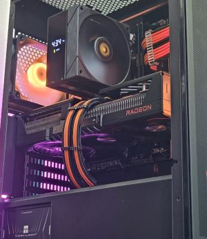 RX 9070XT 16GB/ Ryzen 7-7800X3D/ RAM 32GB /SSD 1TB/ +Windows 11 Pro/ Gaming PC Dark Reaper DR035