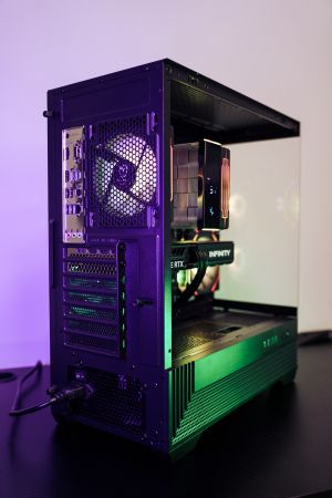 RTX 5060 / Ryzen 7 5700X / 32GB DDR4 / 1TB NVMe - Gaming PC Dark Reaper DR5657X-2