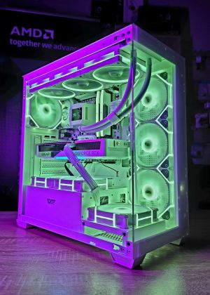 RTX 5070TI / Ryzen 7 9950x3d / 64GB DDR5 / 2TB NVMe - Геймърски компютър White Reaper WR57T98X3D-2