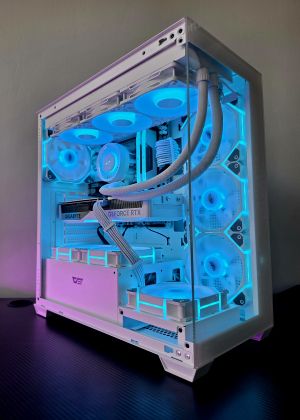 RTX 5070TI / Ryzen 7 9950x3d / 64GB DDR5 / 2TB NVMe - Геймърски компютър White Reaper WR57T98X3D-2